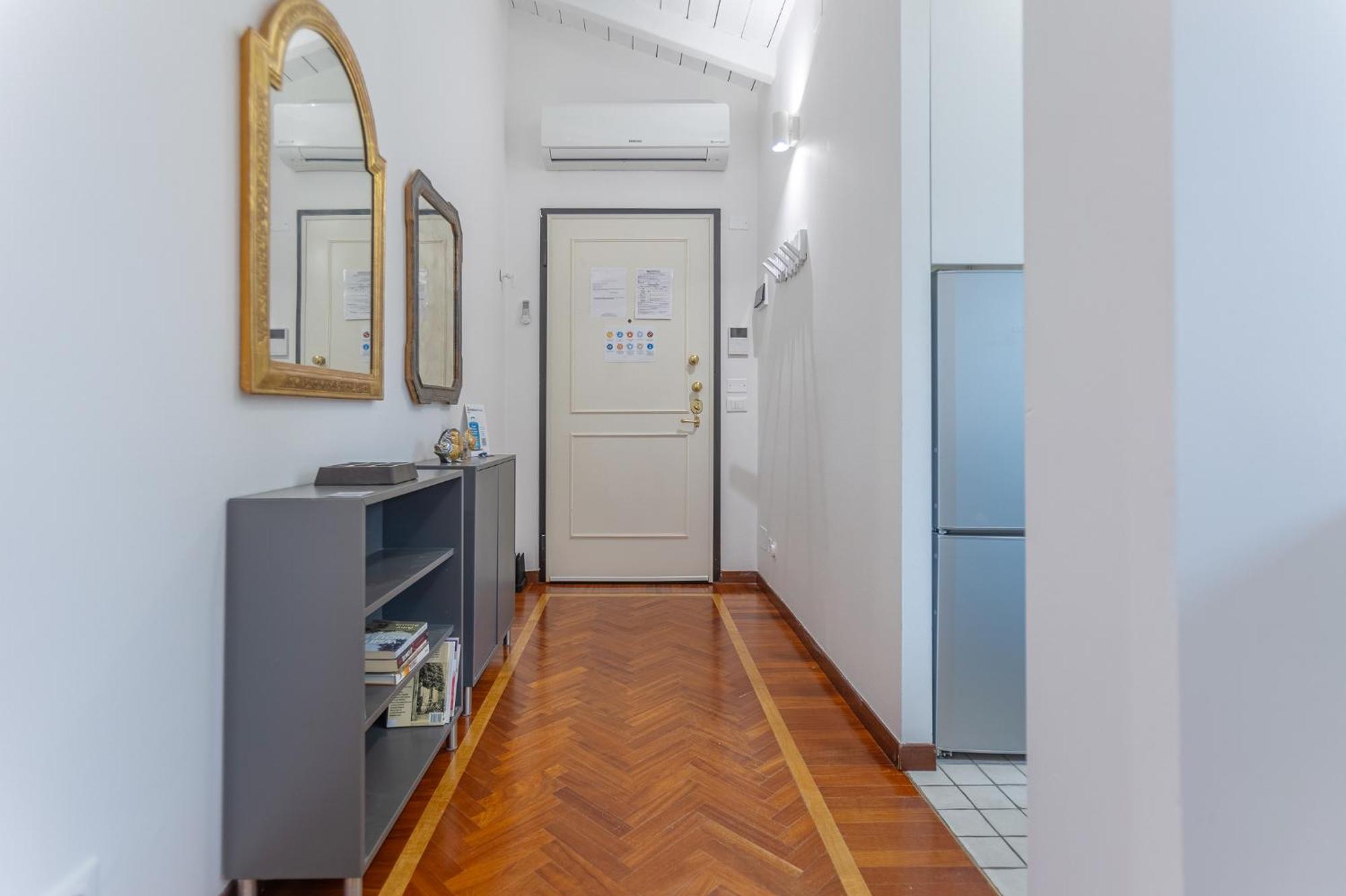 Pratello Elegante E Raffinata Mansarda Appartement Bologna Buitenkant foto